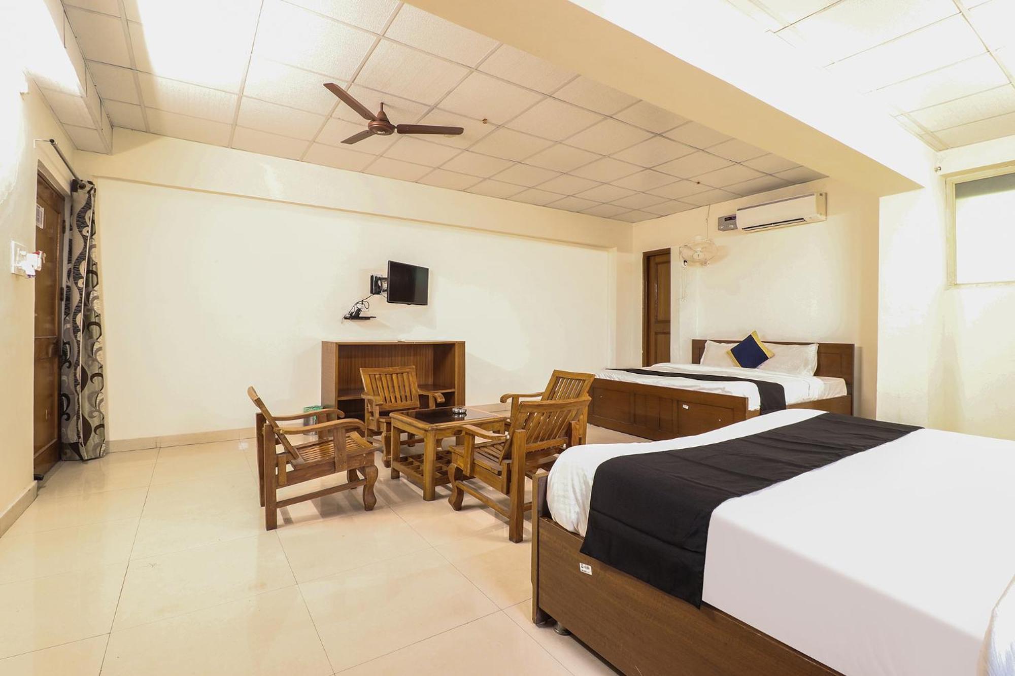 Fabhotel Avyay Дехрадун Екстериор снимка