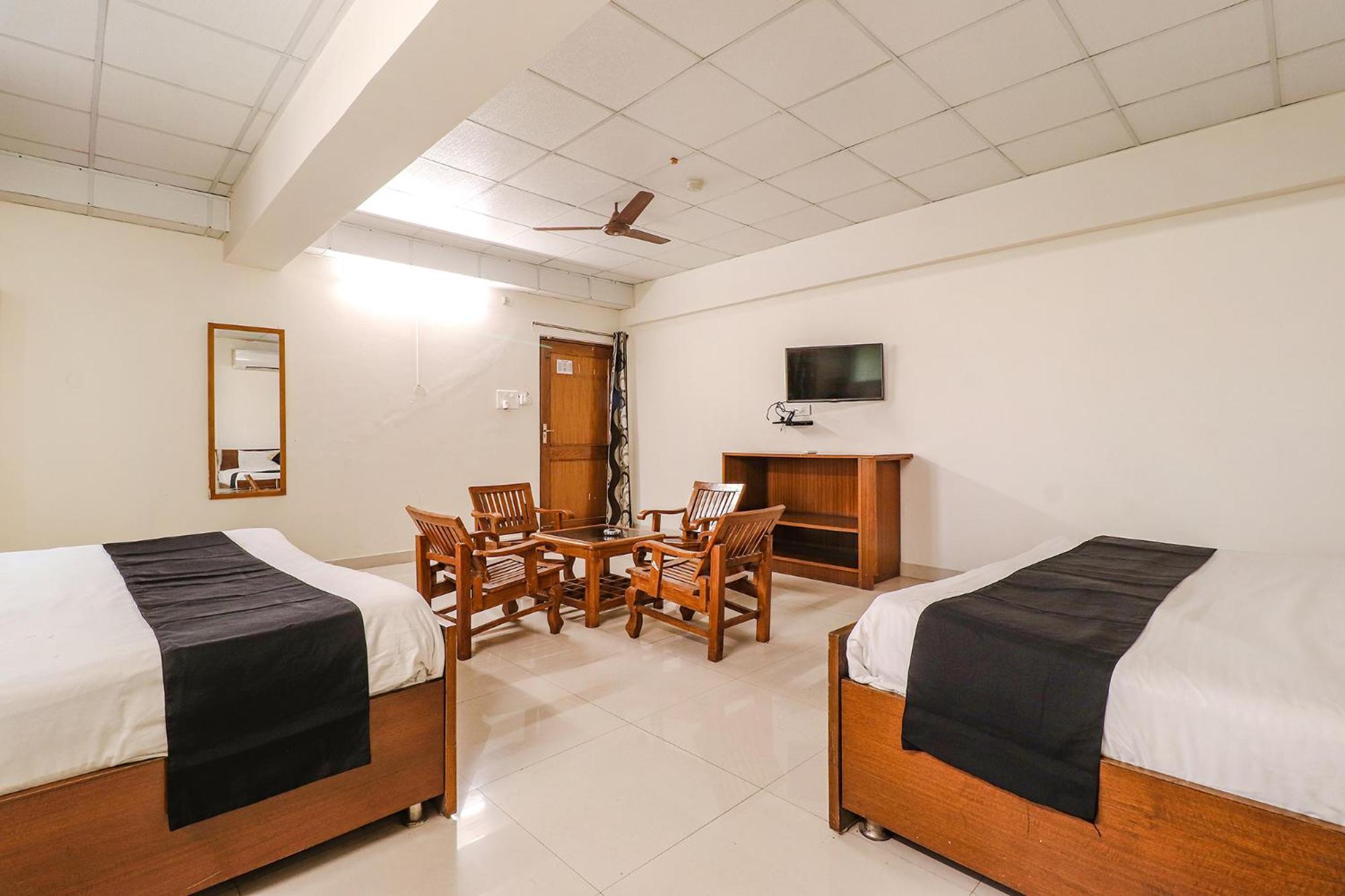 Fabhotel Avyay Дехрадун Екстериор снимка